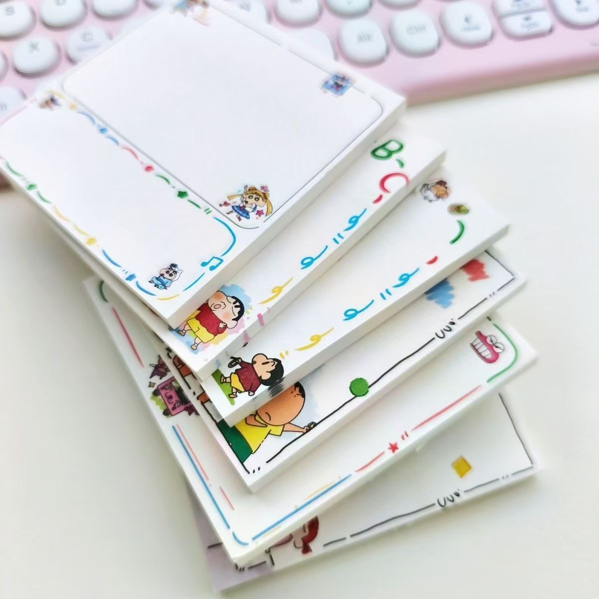 Crayon Shin-chan Quadratische  – Sticky Note Dispenser Bewertung und Preis
